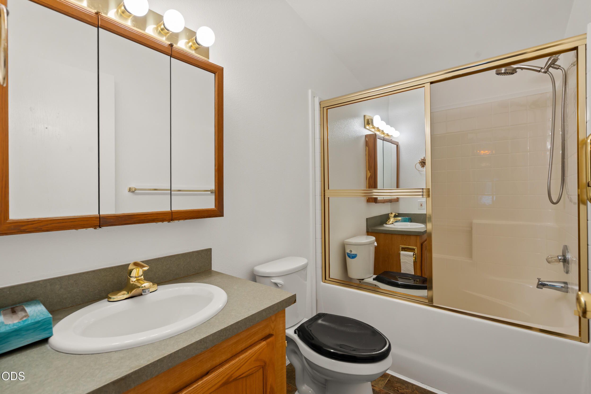 5648 Foothill Boulevard, SPC 3