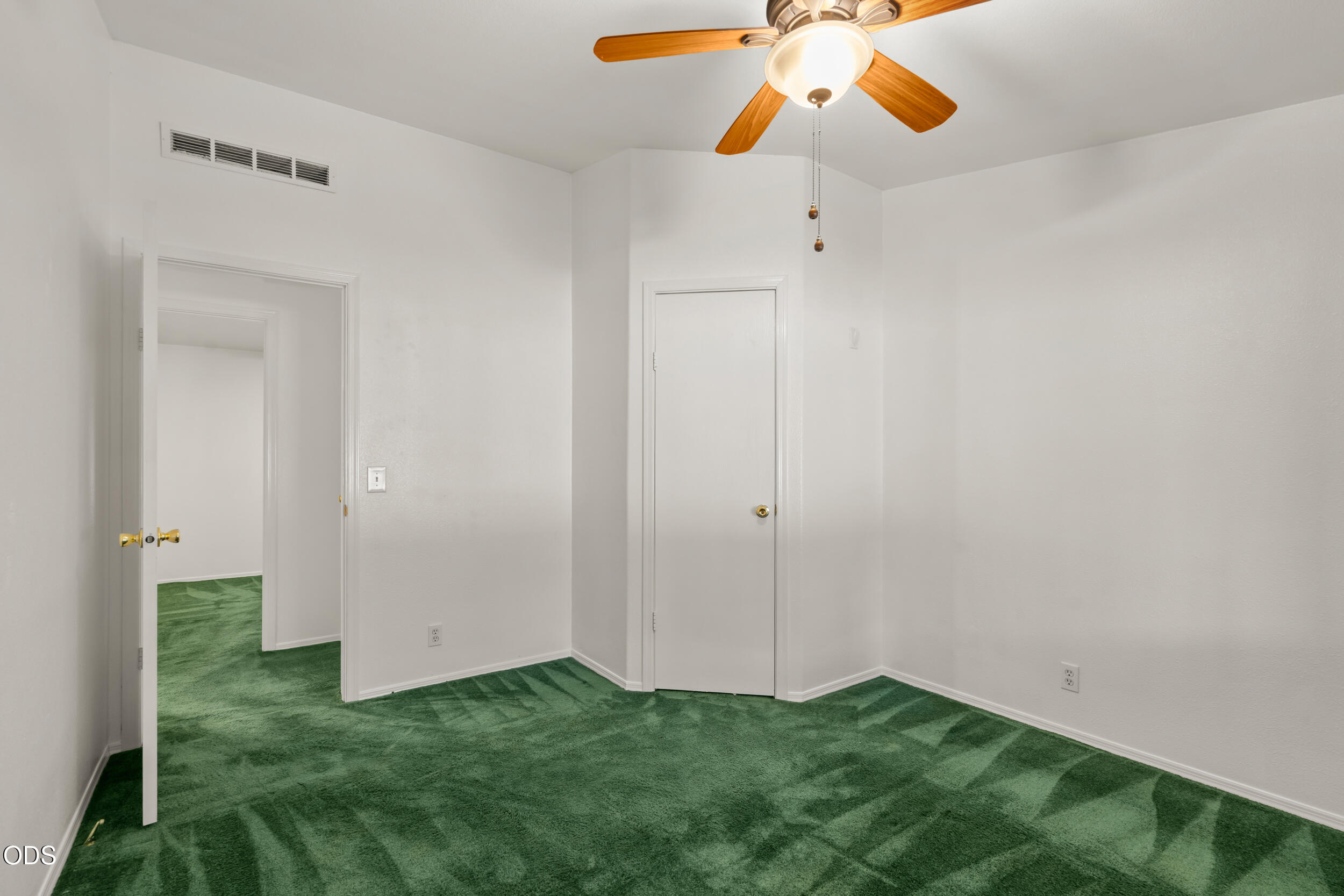 5648 Foothill Boulevard, SPC 3