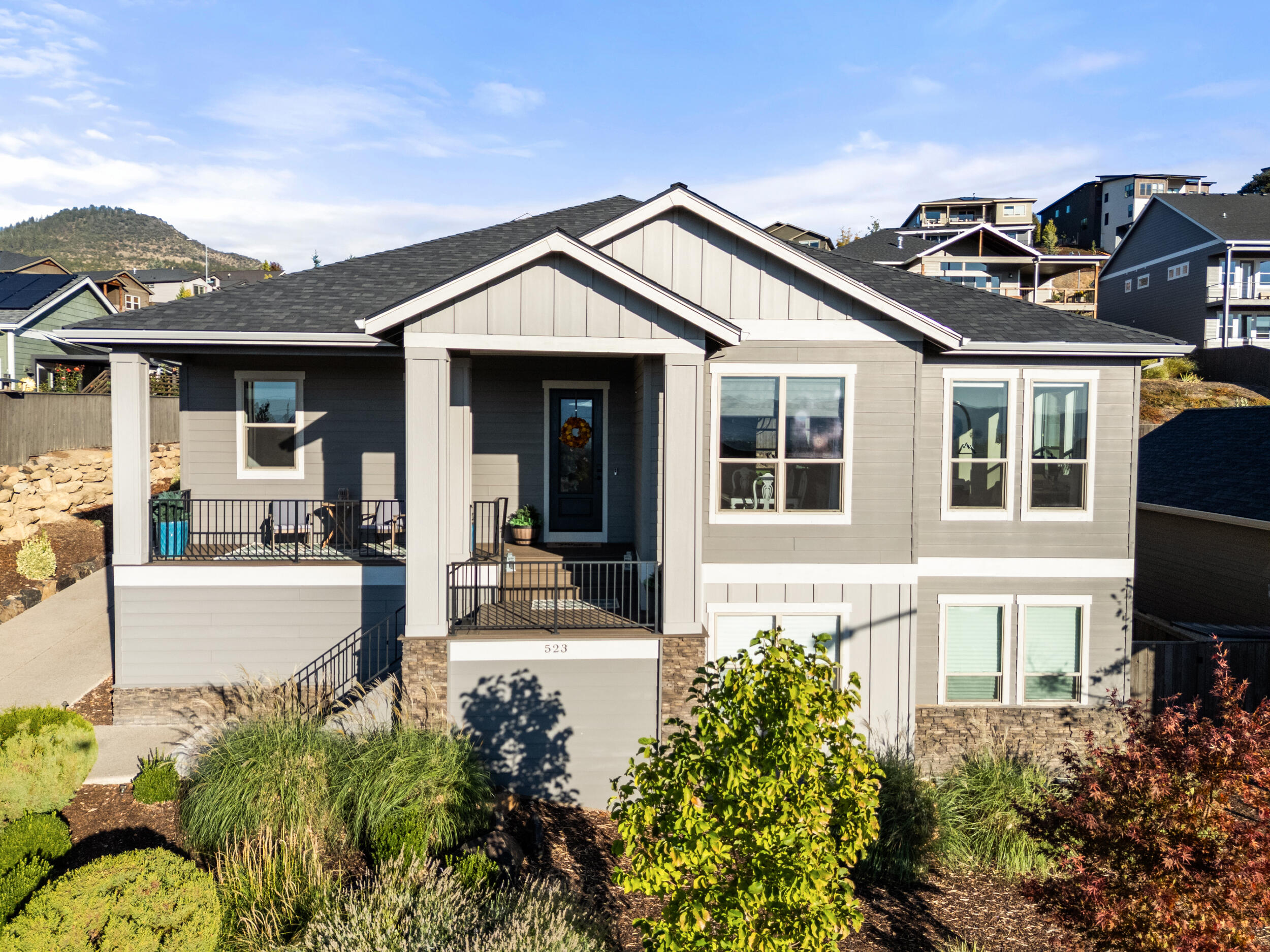 523 W La Strada Circle