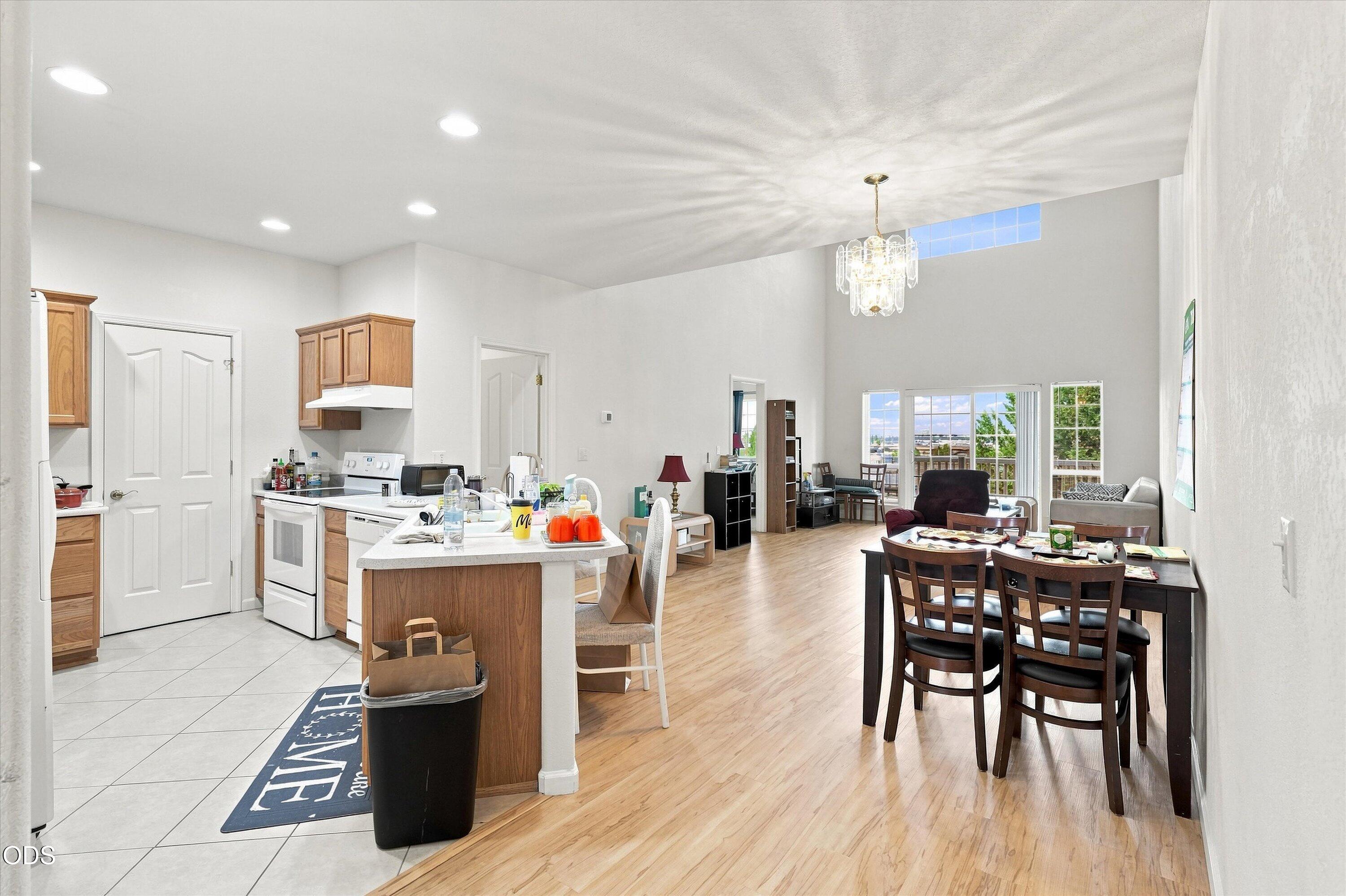 3855 Dover Ridge Drive, 4