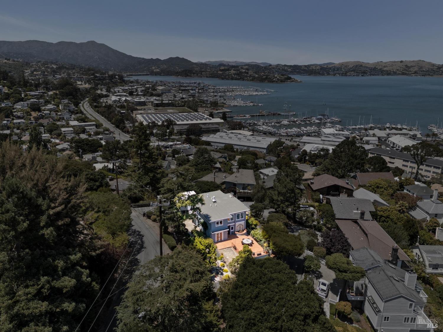 231 Cazneau Ave