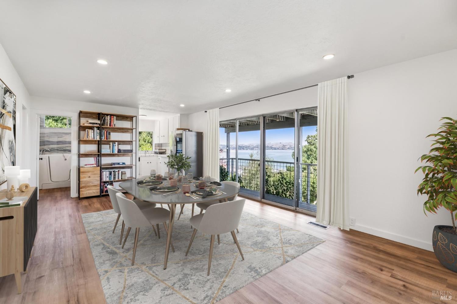 231 Cazneau Ave