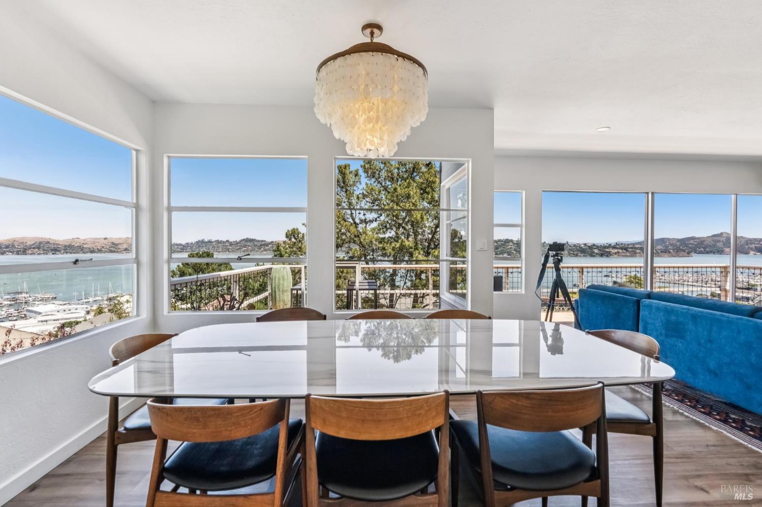 231 Cazneau Ave