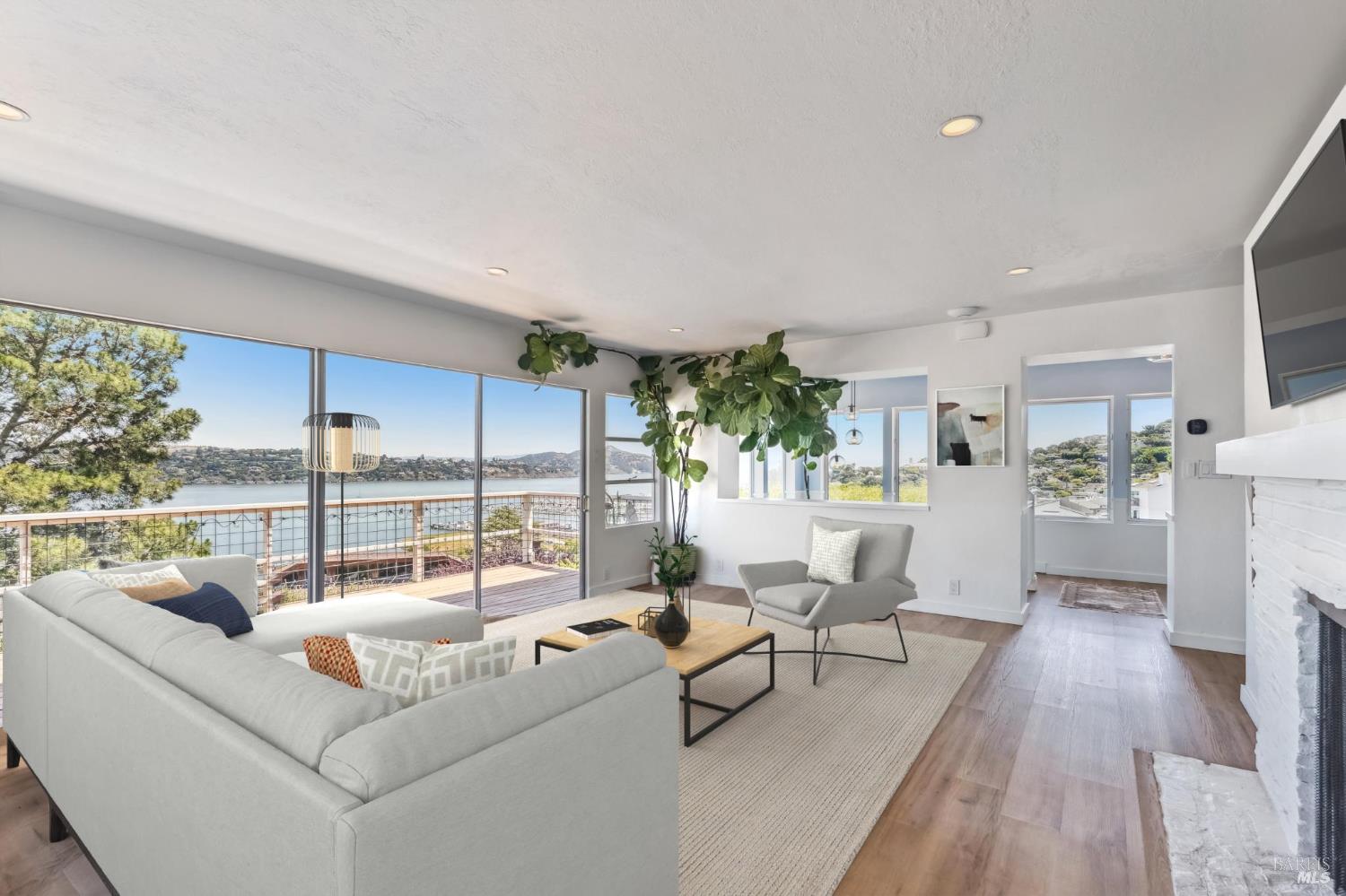 231 Cazneau Ave