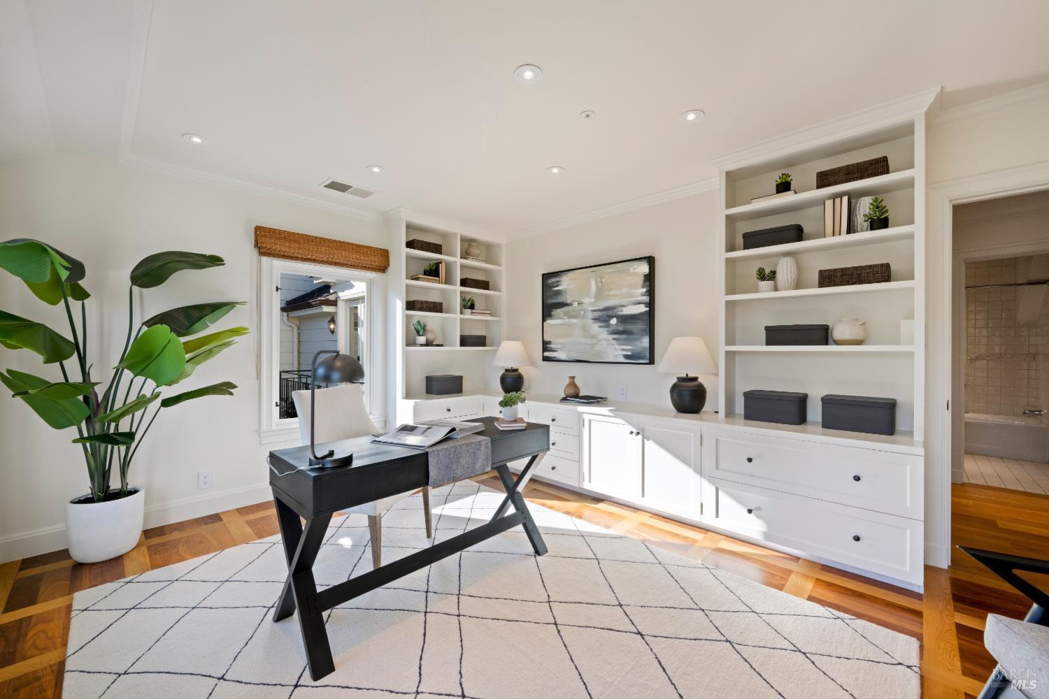 615 Sausalito Blvd