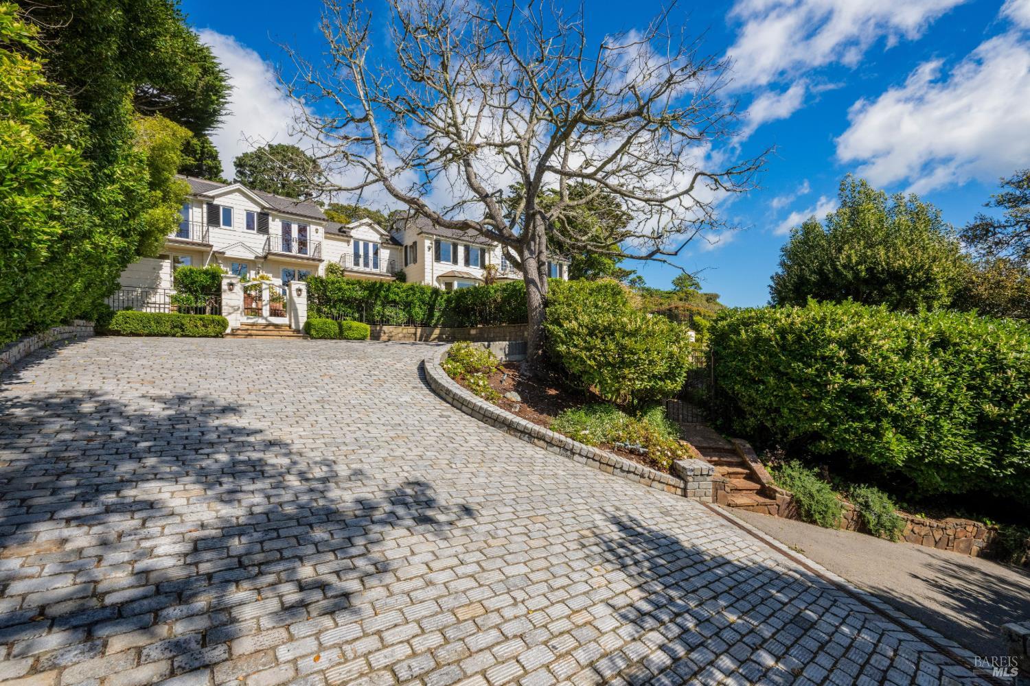 615 Sausalito Blvd