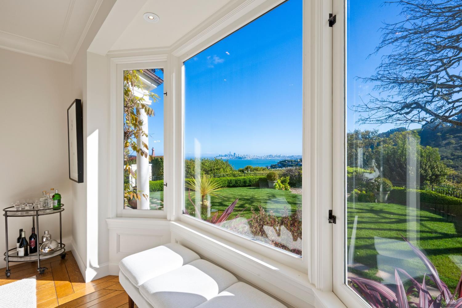 615 Sausalito Blvd