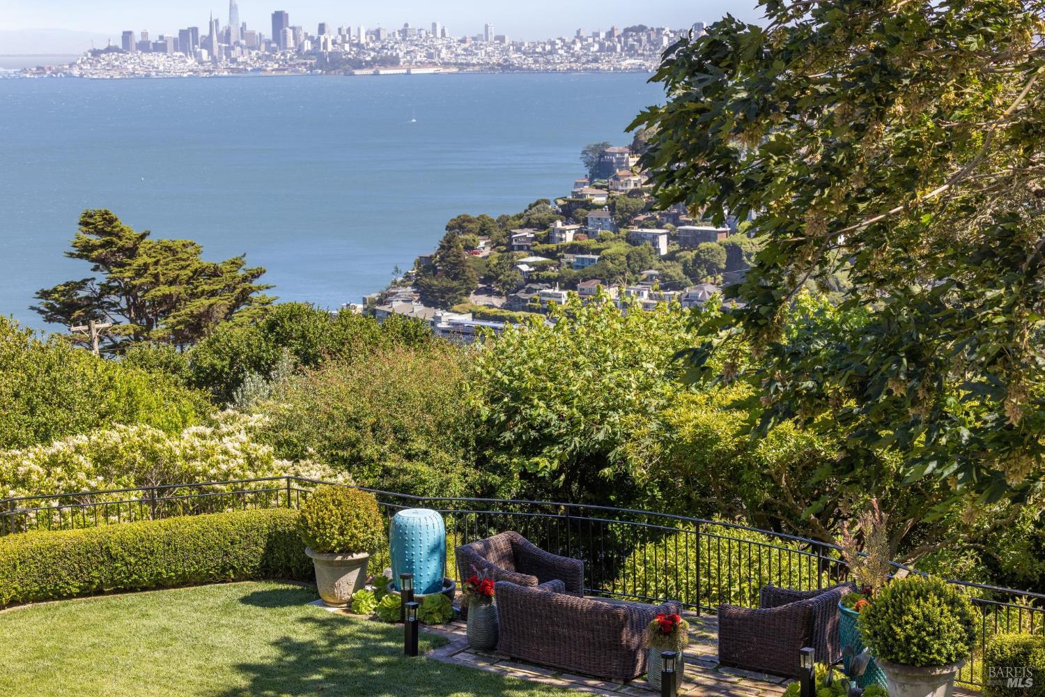 615 Sausalito Blvd