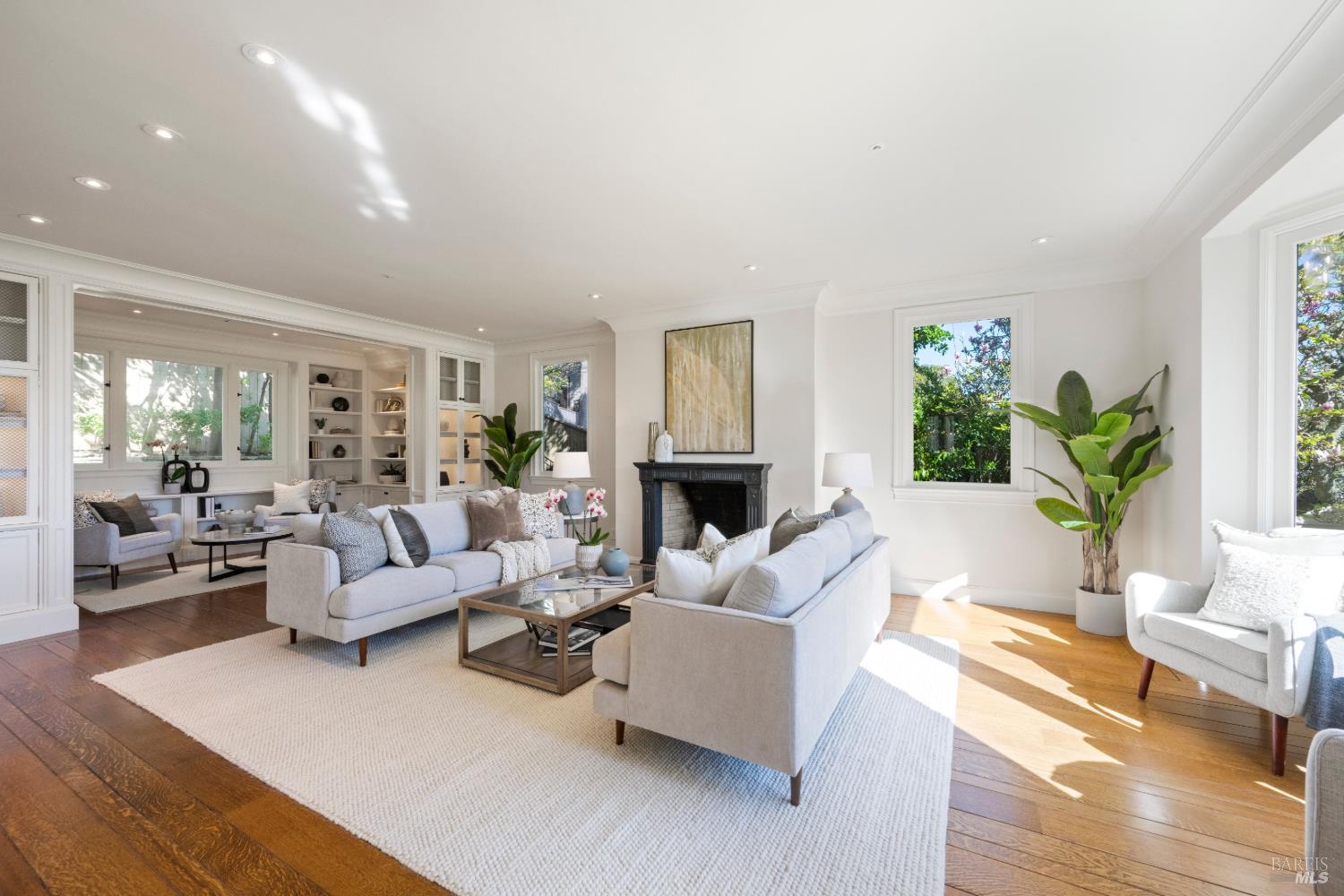 615 Sausalito Blvd