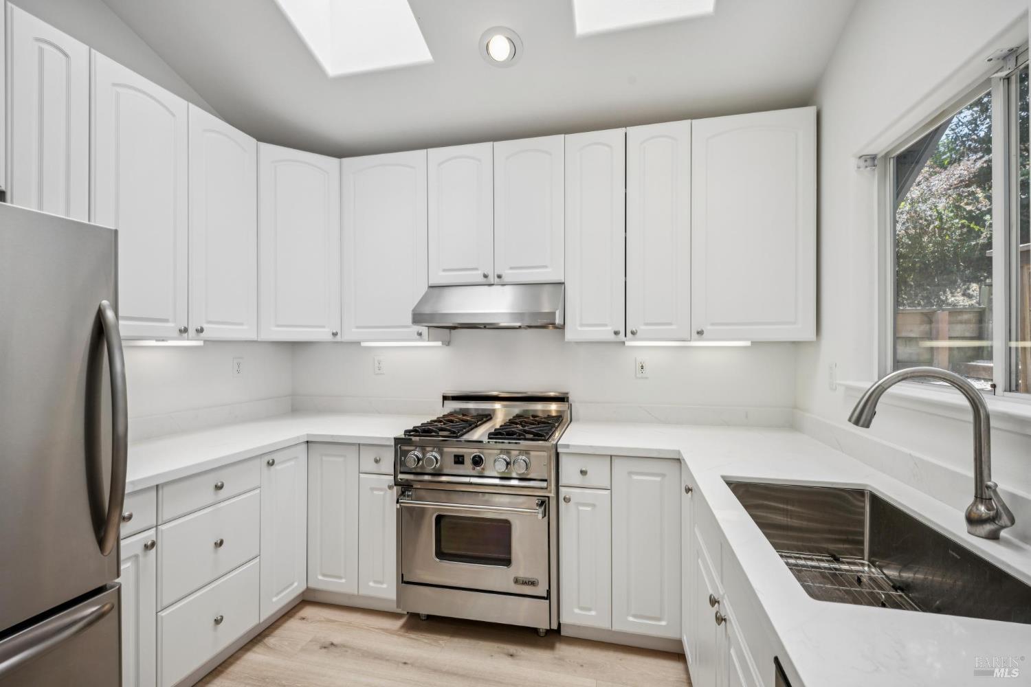 406 Wellesley Ct