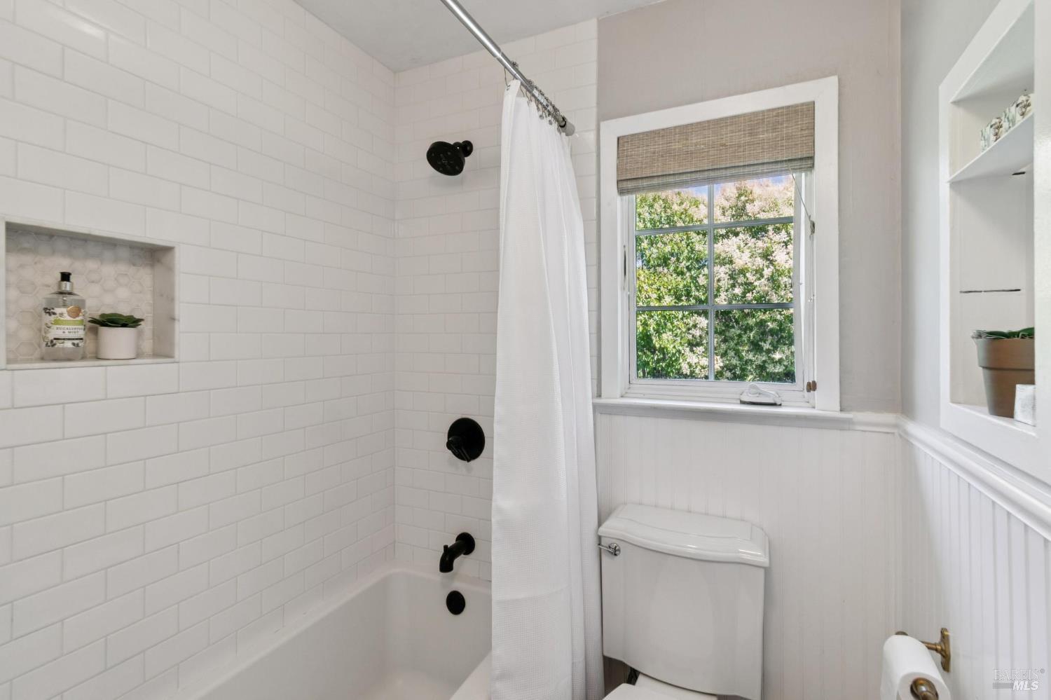2 Fairview Ct