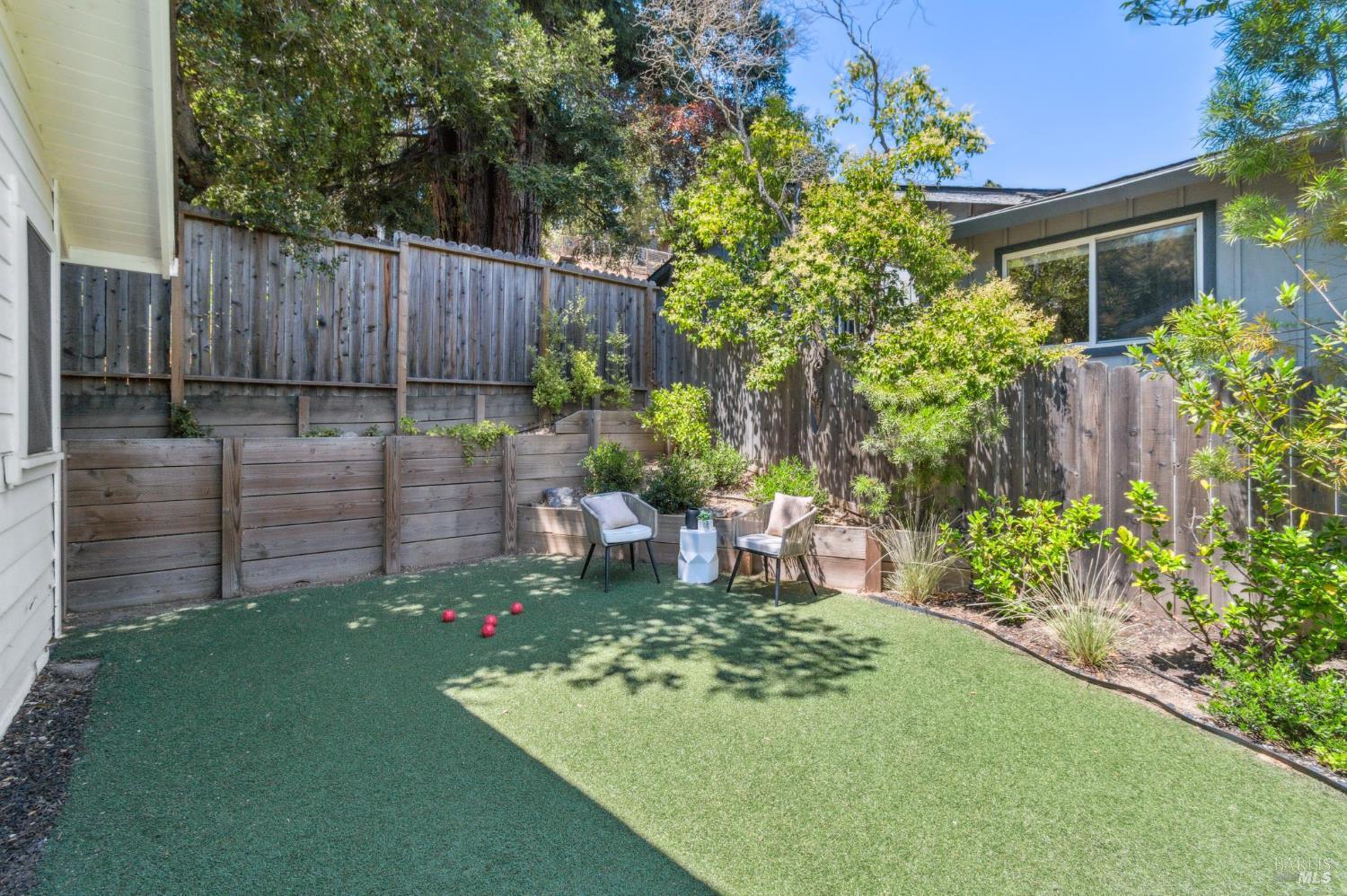 2 Fairview Ct