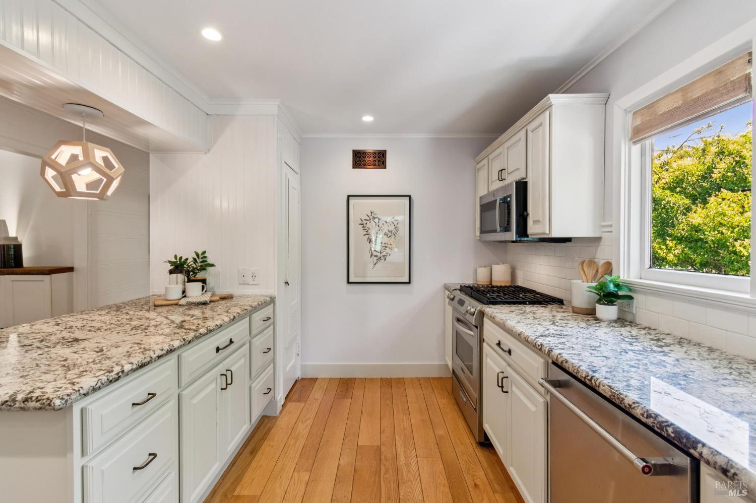 2 Fairview Ct