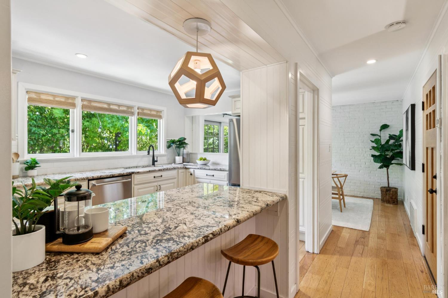 2 Fairview Ct