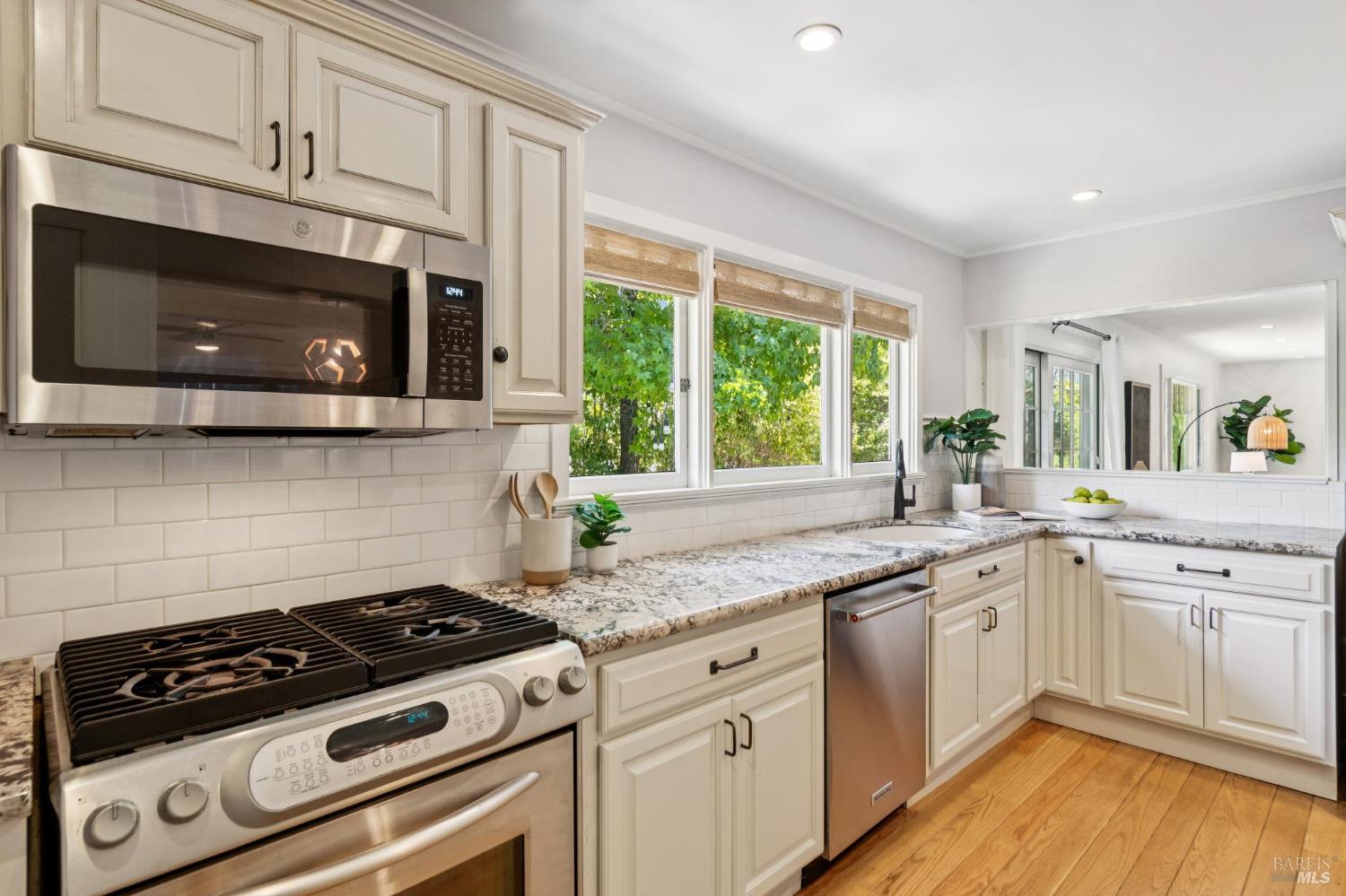 2 Fairview Ct