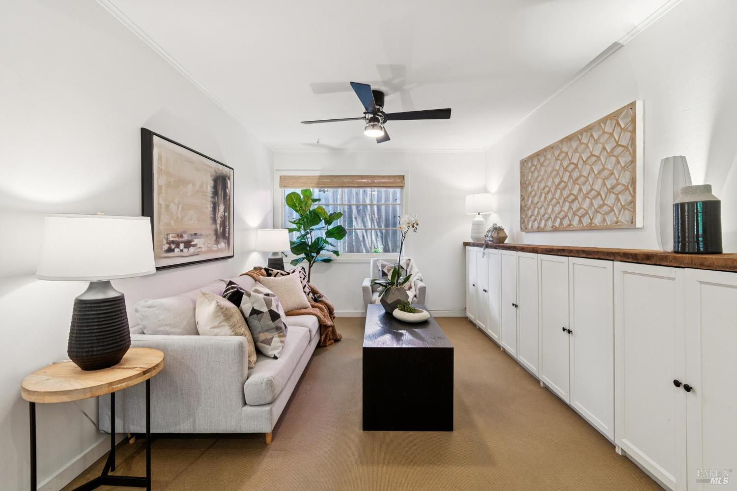 2 Fairview Ct