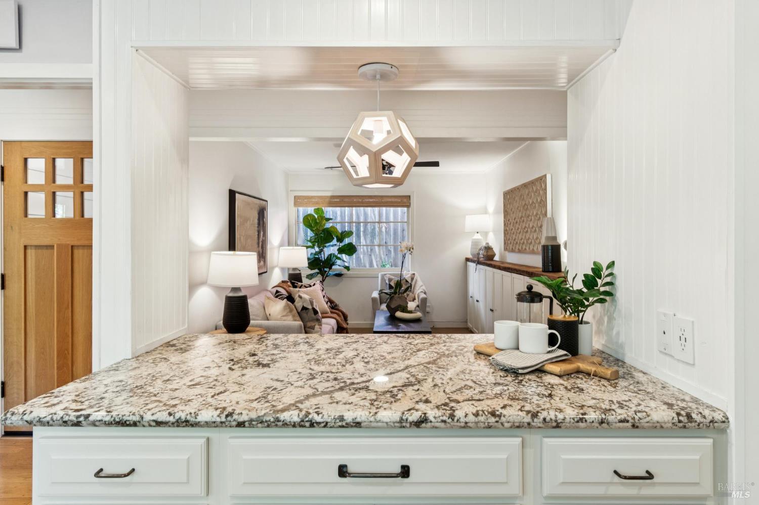 2 Fairview Ct