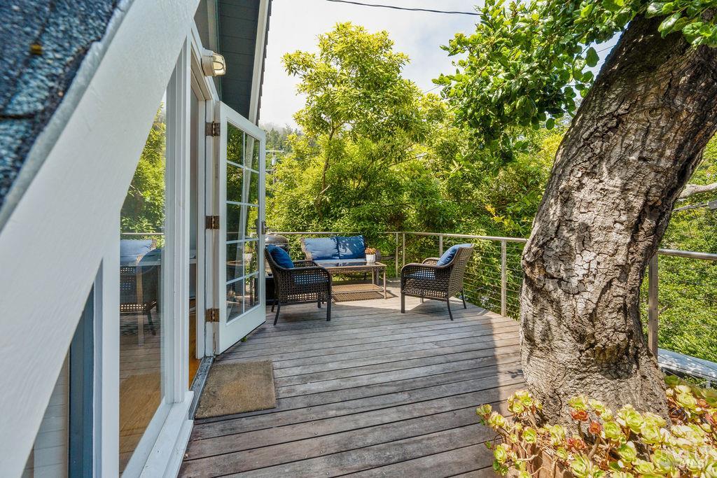 99 Glen Dr