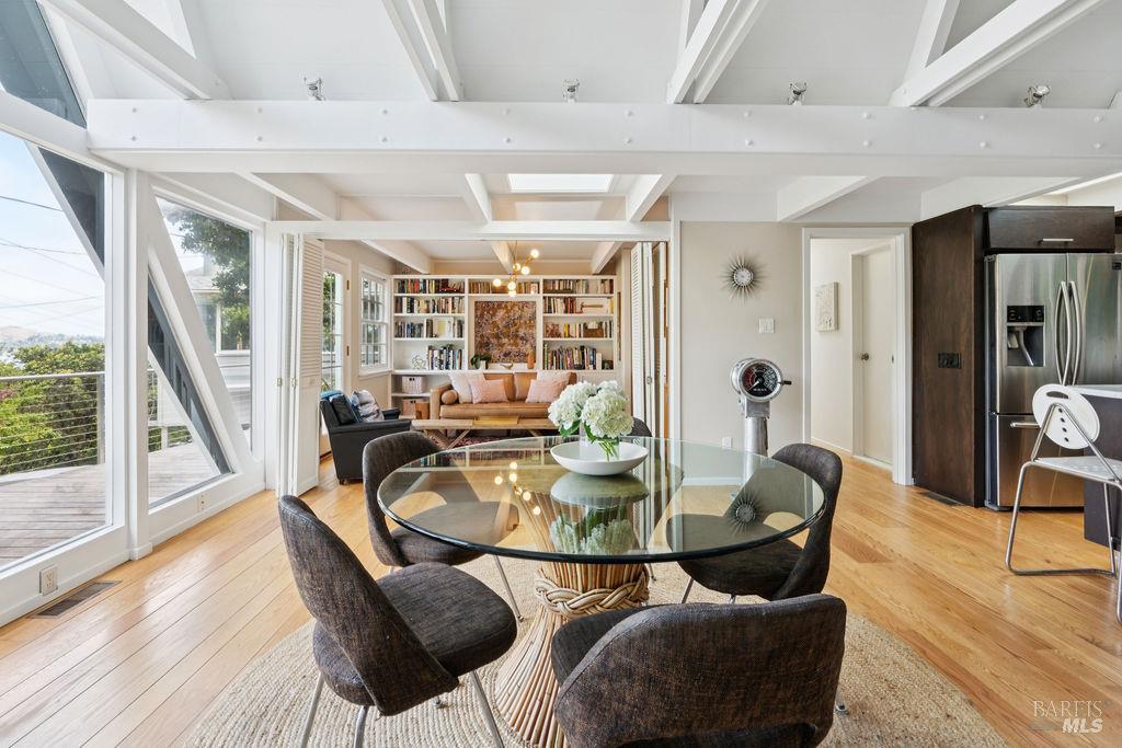 99 Glen Dr