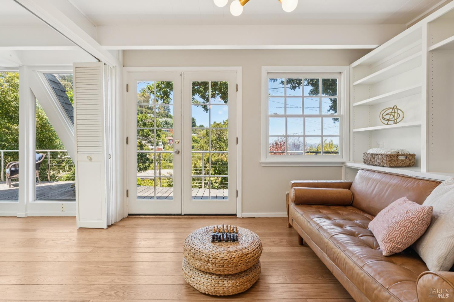 99 Glen Dr