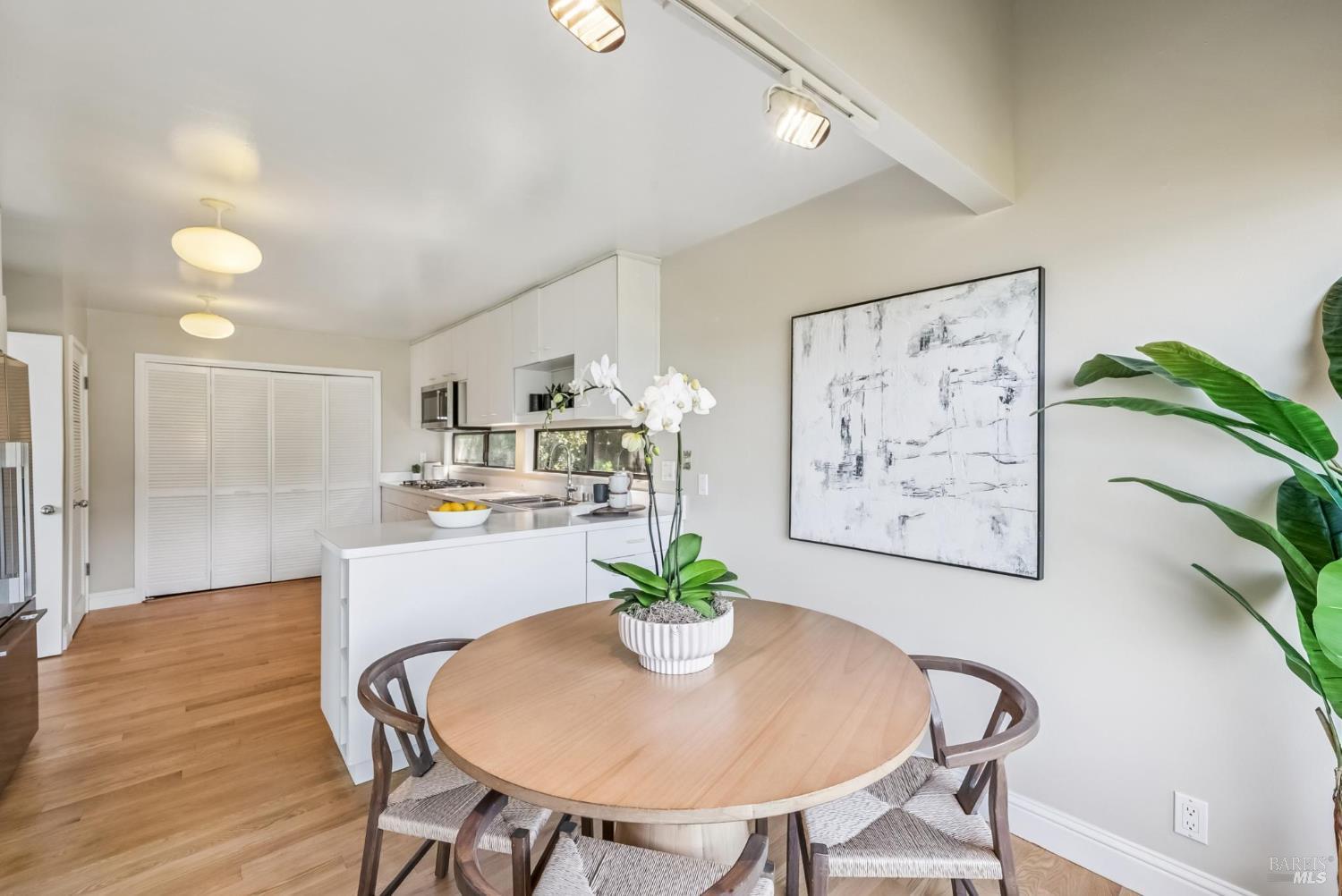 184 Santa Rosa Ave
