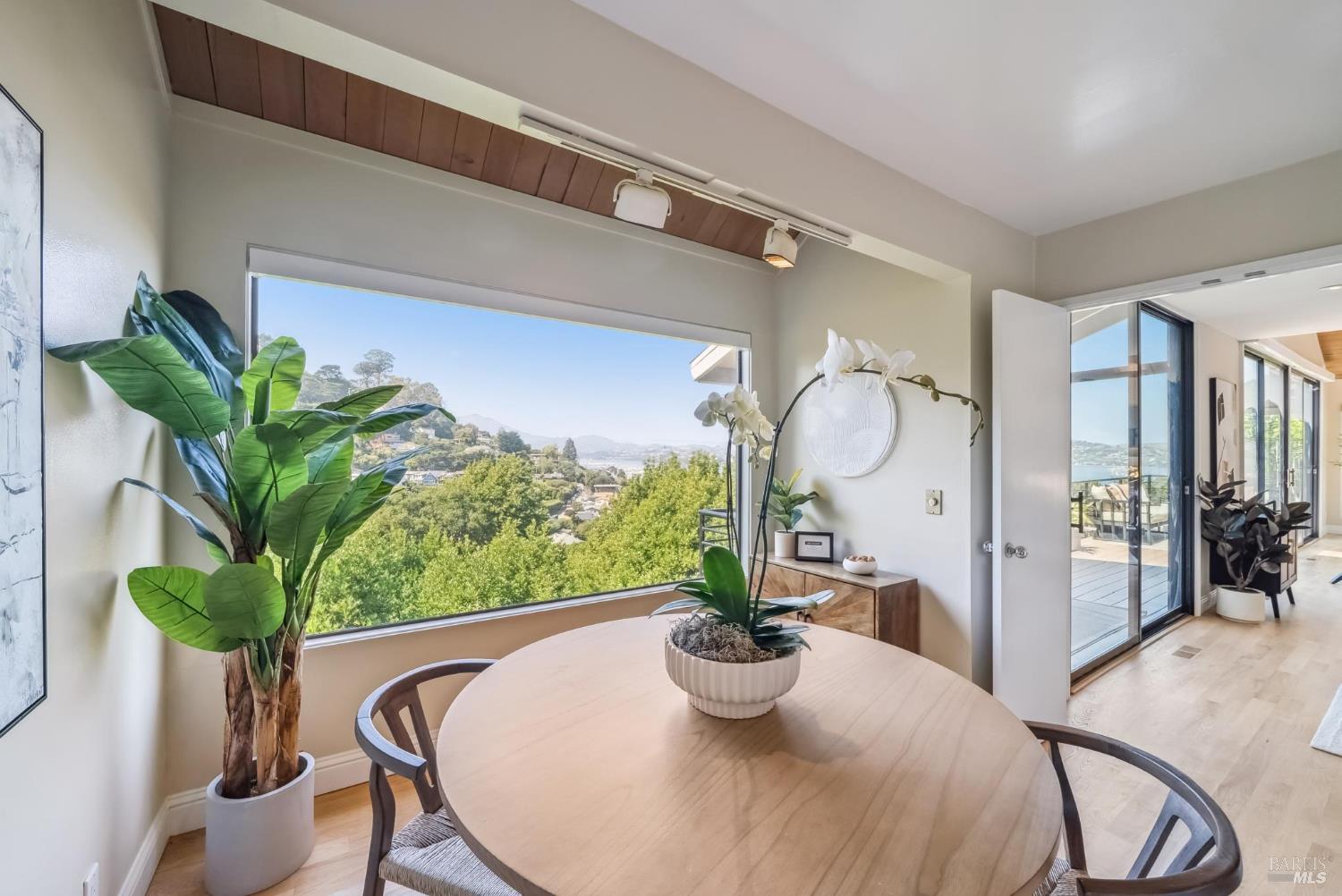 184 Santa Rosa Ave