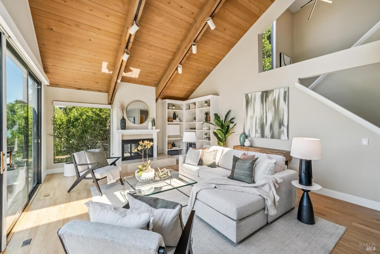184 Santa Rosa Ave