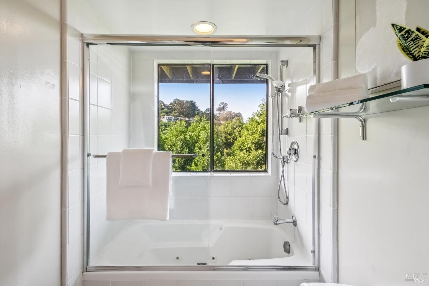 184 Santa Rosa Ave