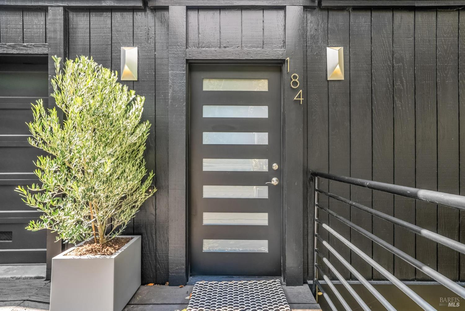 184 Santa Rosa Ave