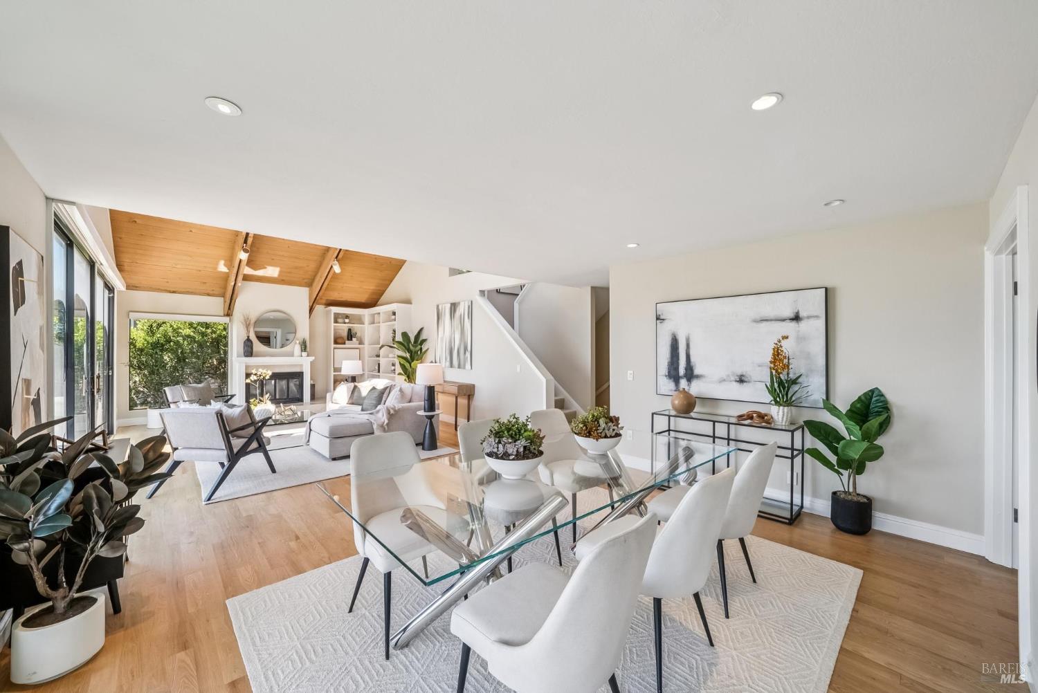 184 Santa Rosa Ave