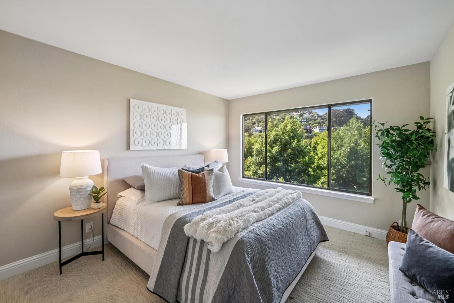 184 Santa Rosa Ave
