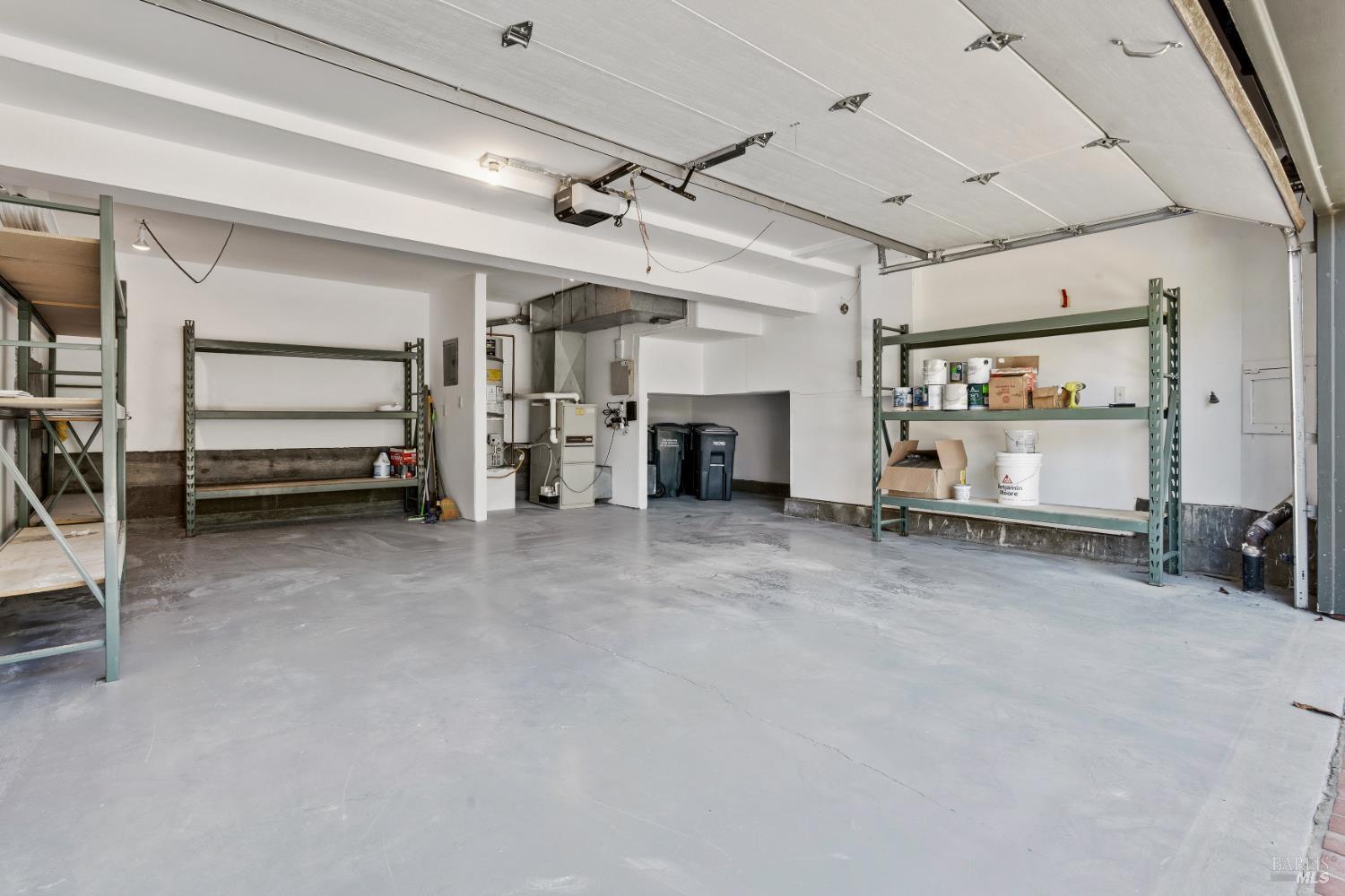 846 Olima Street
