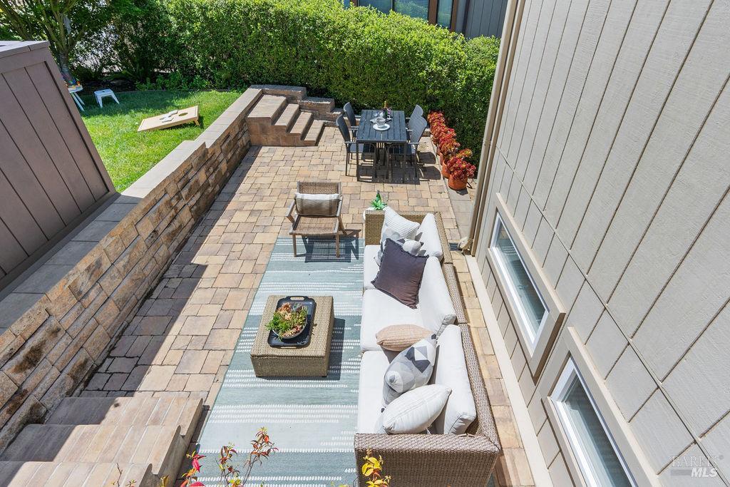 86 Marin Avenue