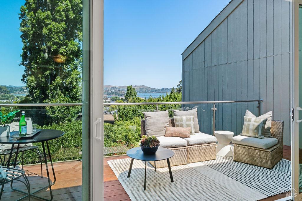86 Marin Avenue