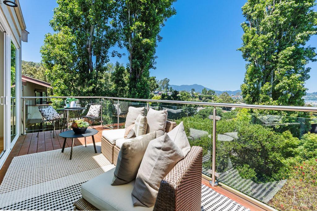 86 Marin Avenue