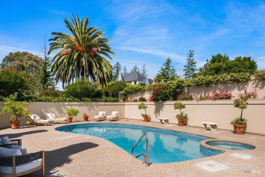 82 Mcnear Drive