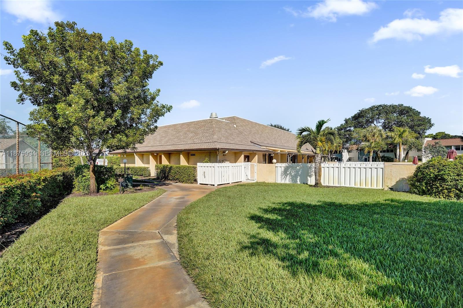 2975 SW 22nd Avenue 102