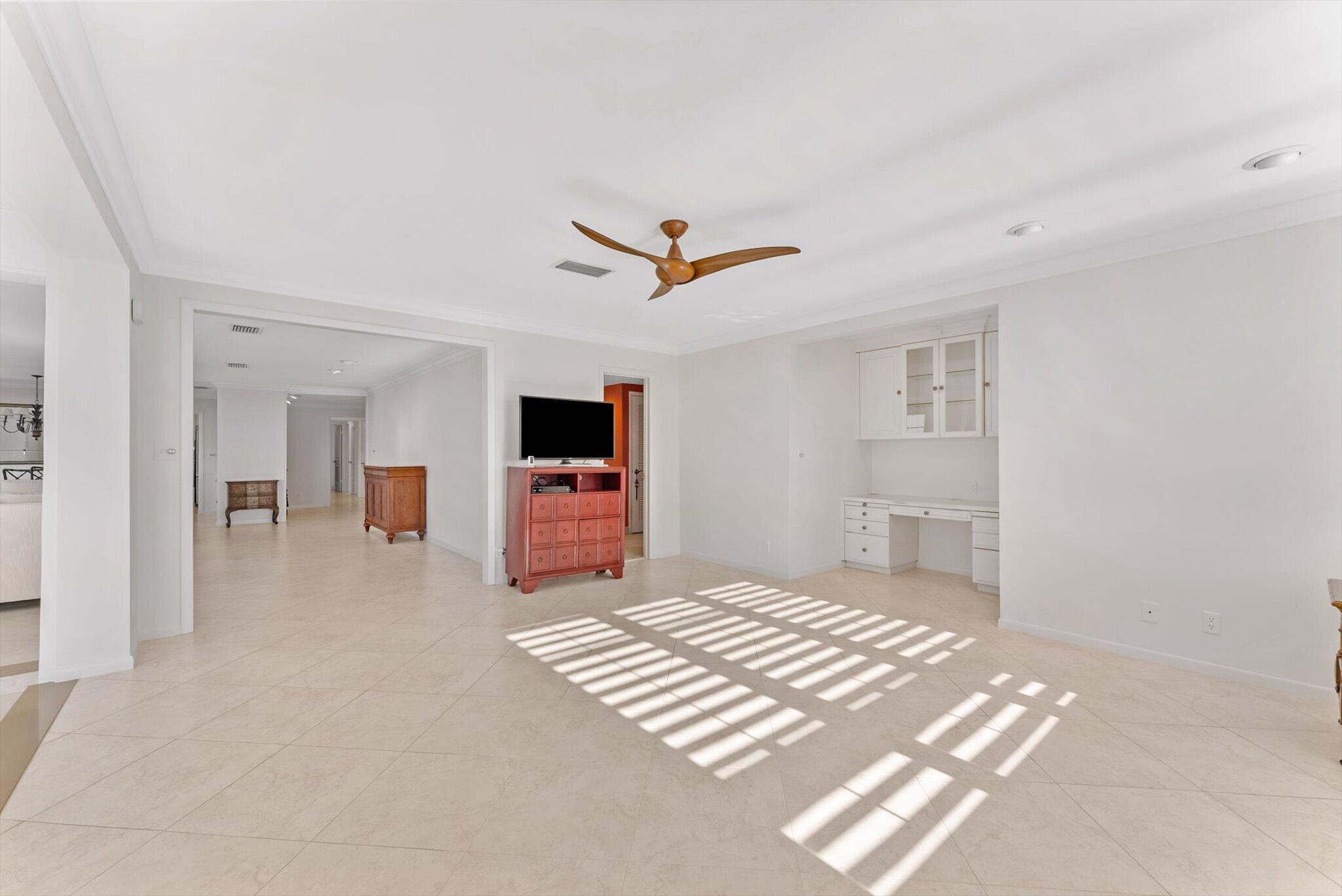 50 East Road 12a