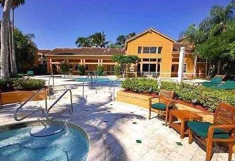 1740 Palm Cove Boulevard 4-103