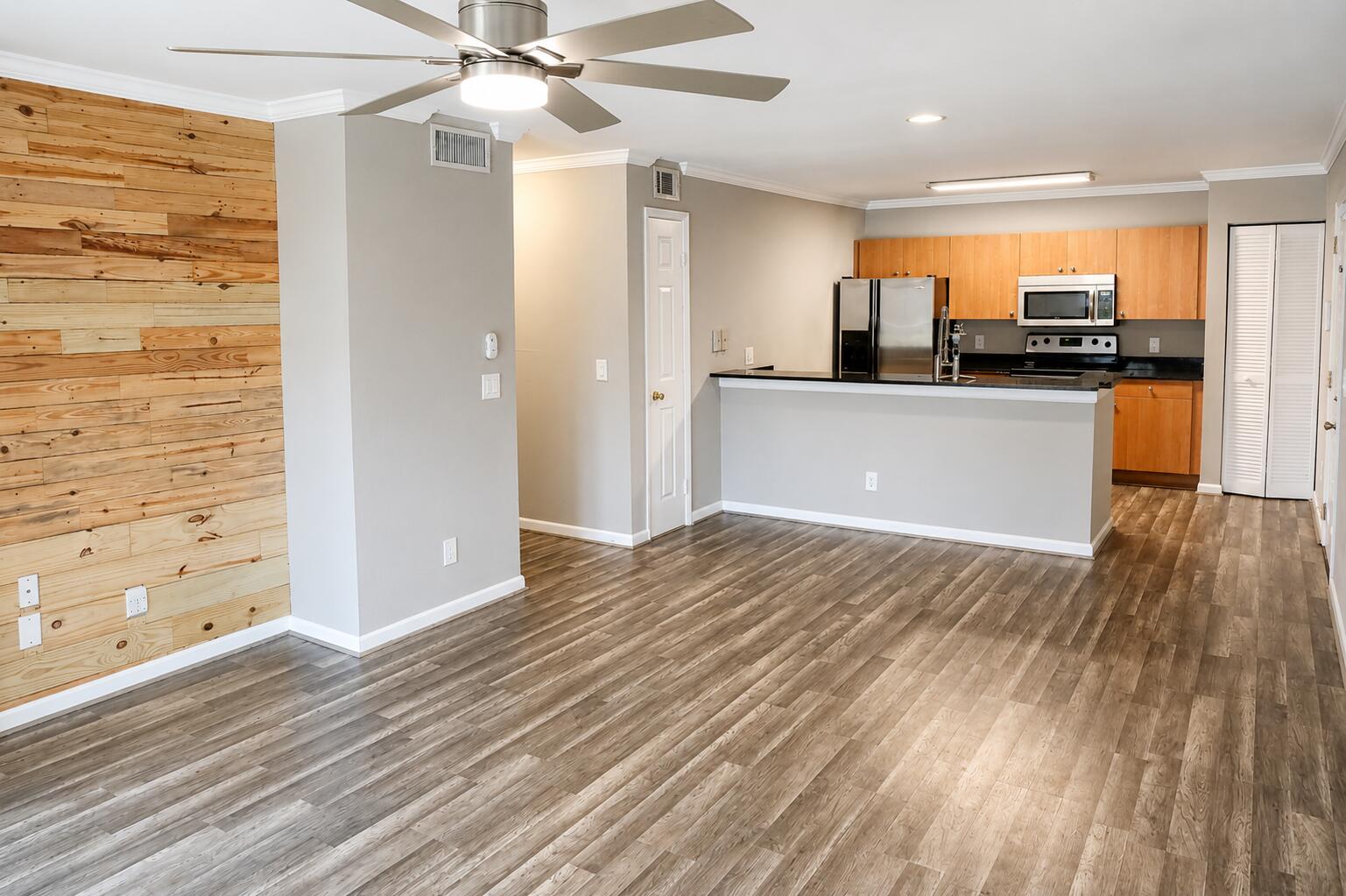 1740 Palm Cove Boulevard 4-103