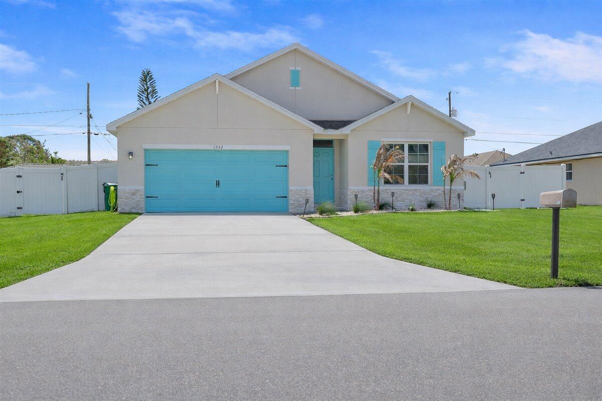 1532 SW Birkey Avenue, Port St. Lucie