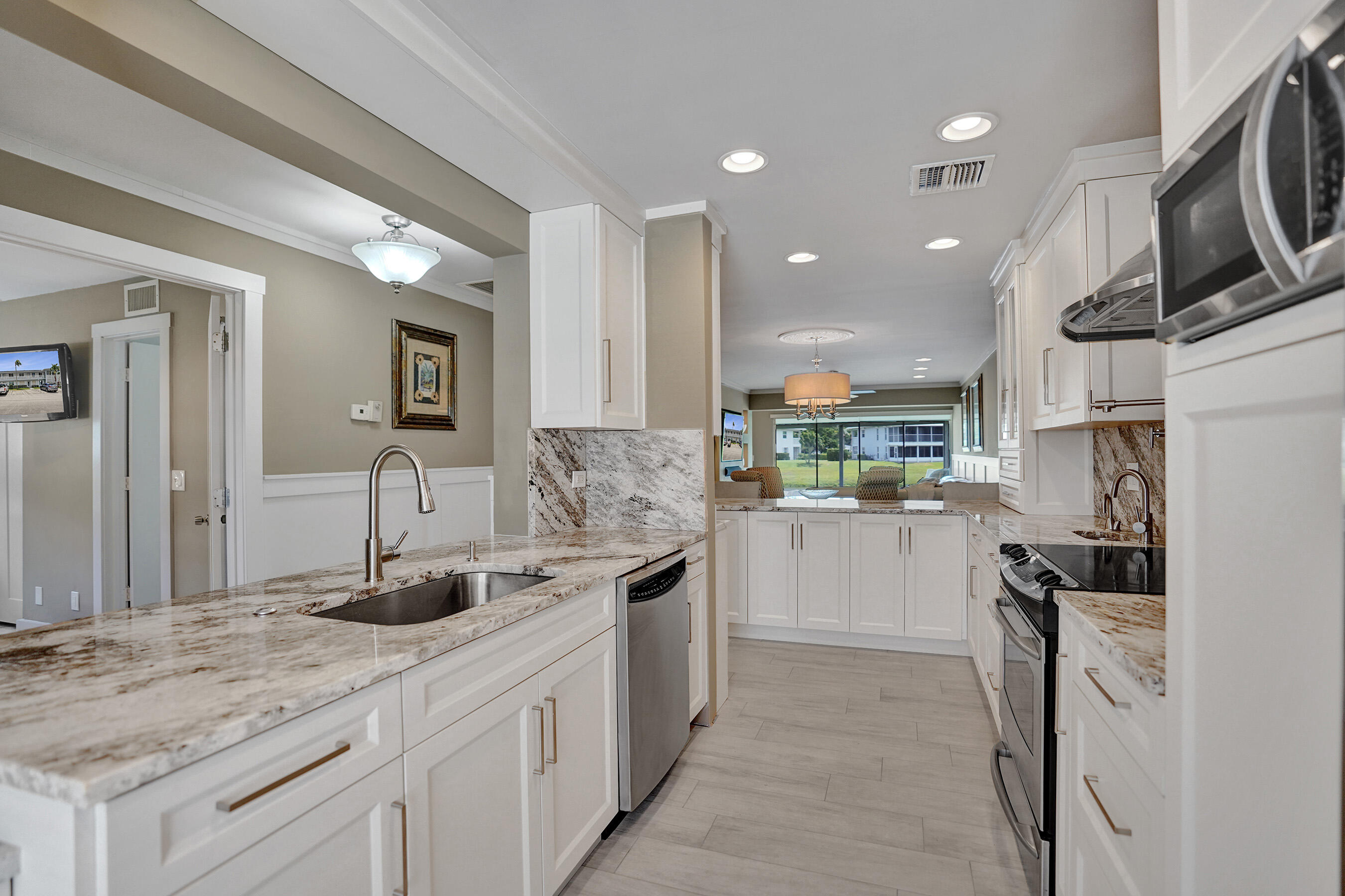 2820 SW 13th Street 101