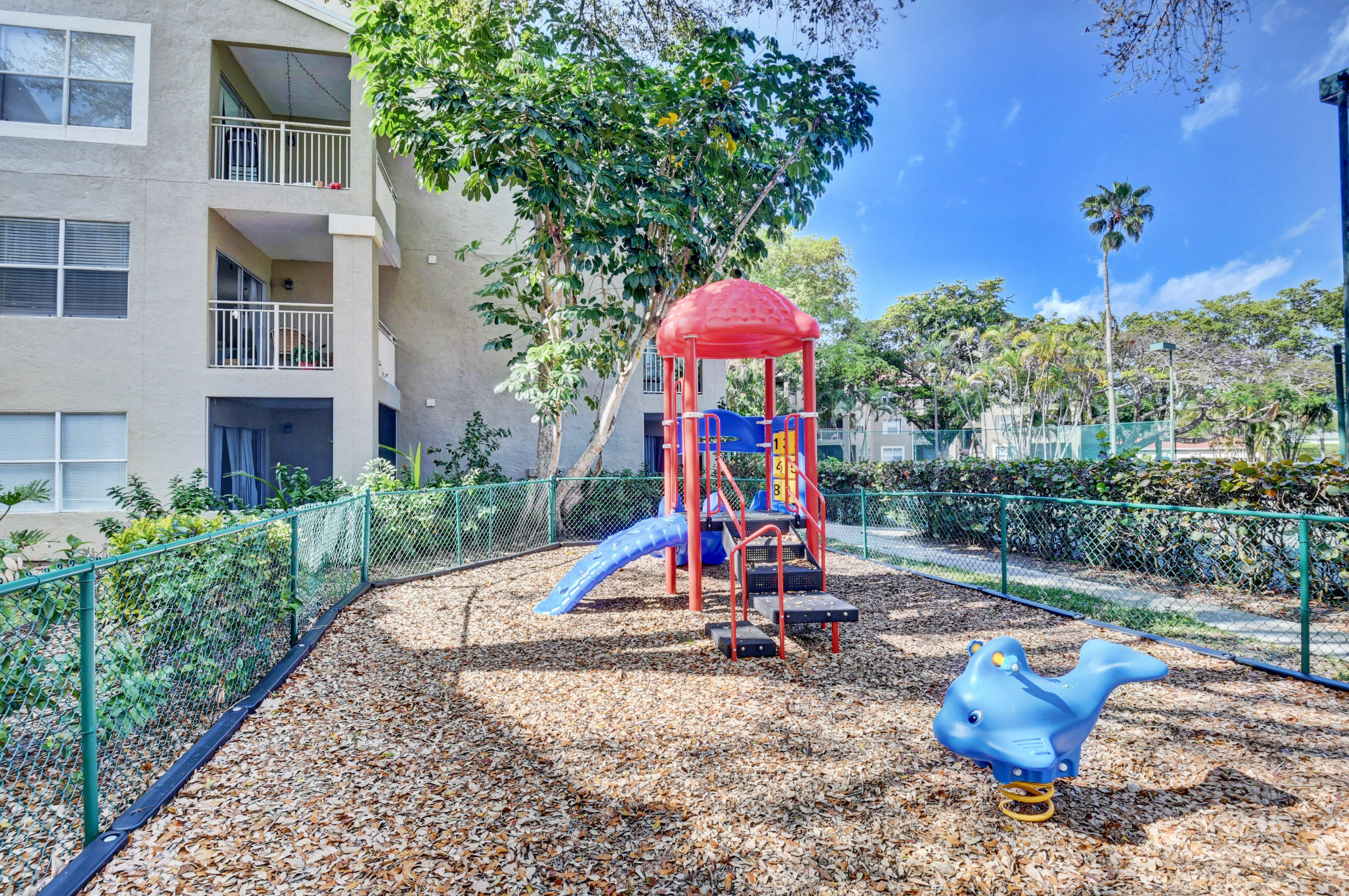 1745 Palm Cove Boulevard 3-305