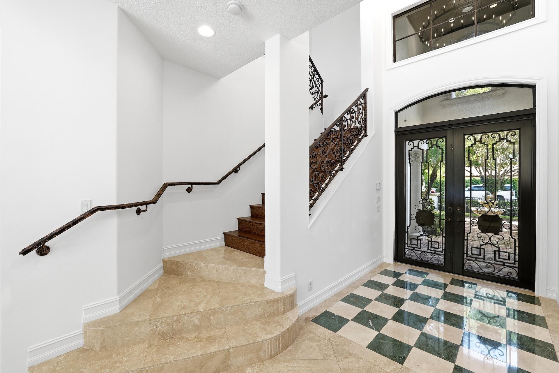 717 NW 4th Street