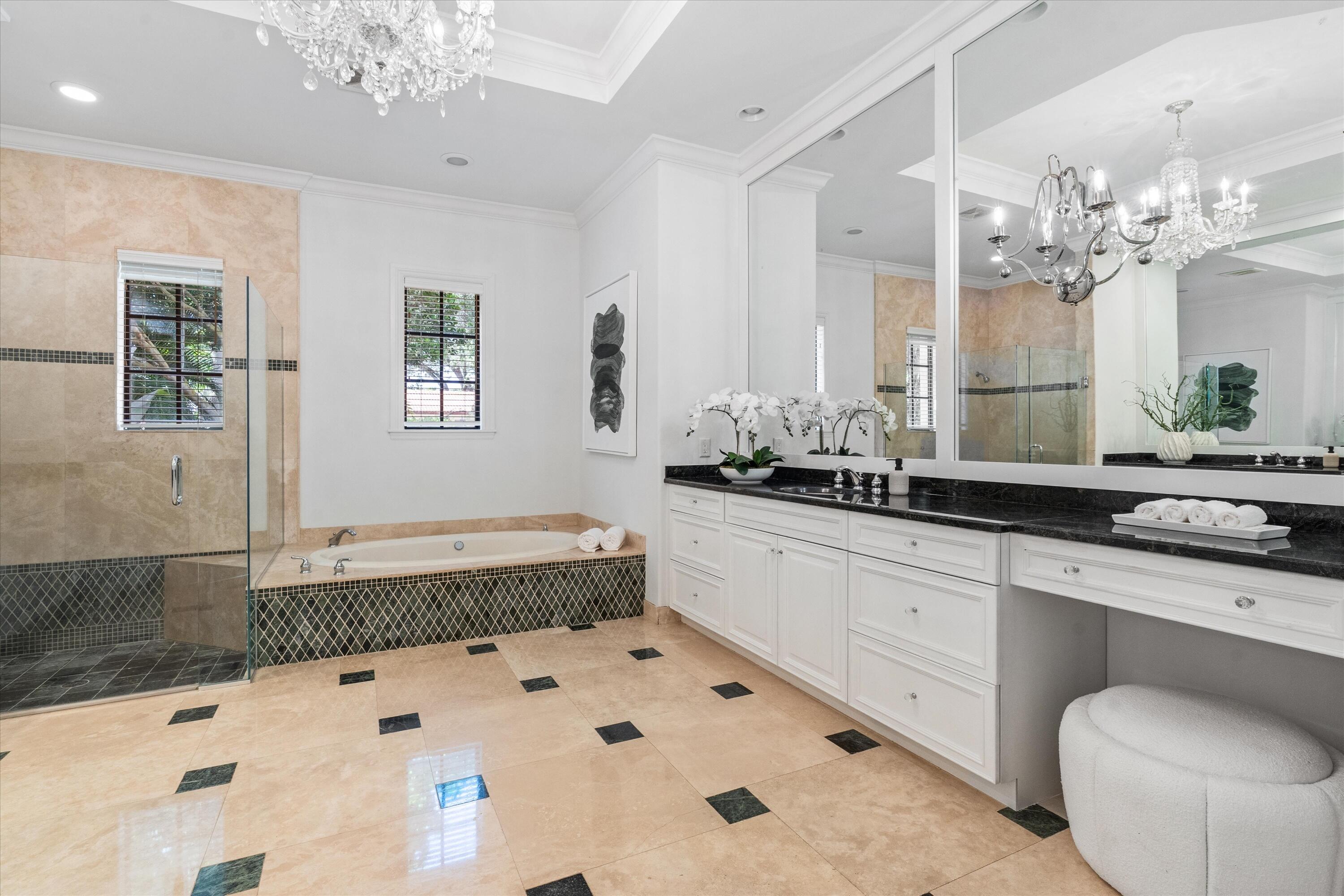 717 NW 4th Street