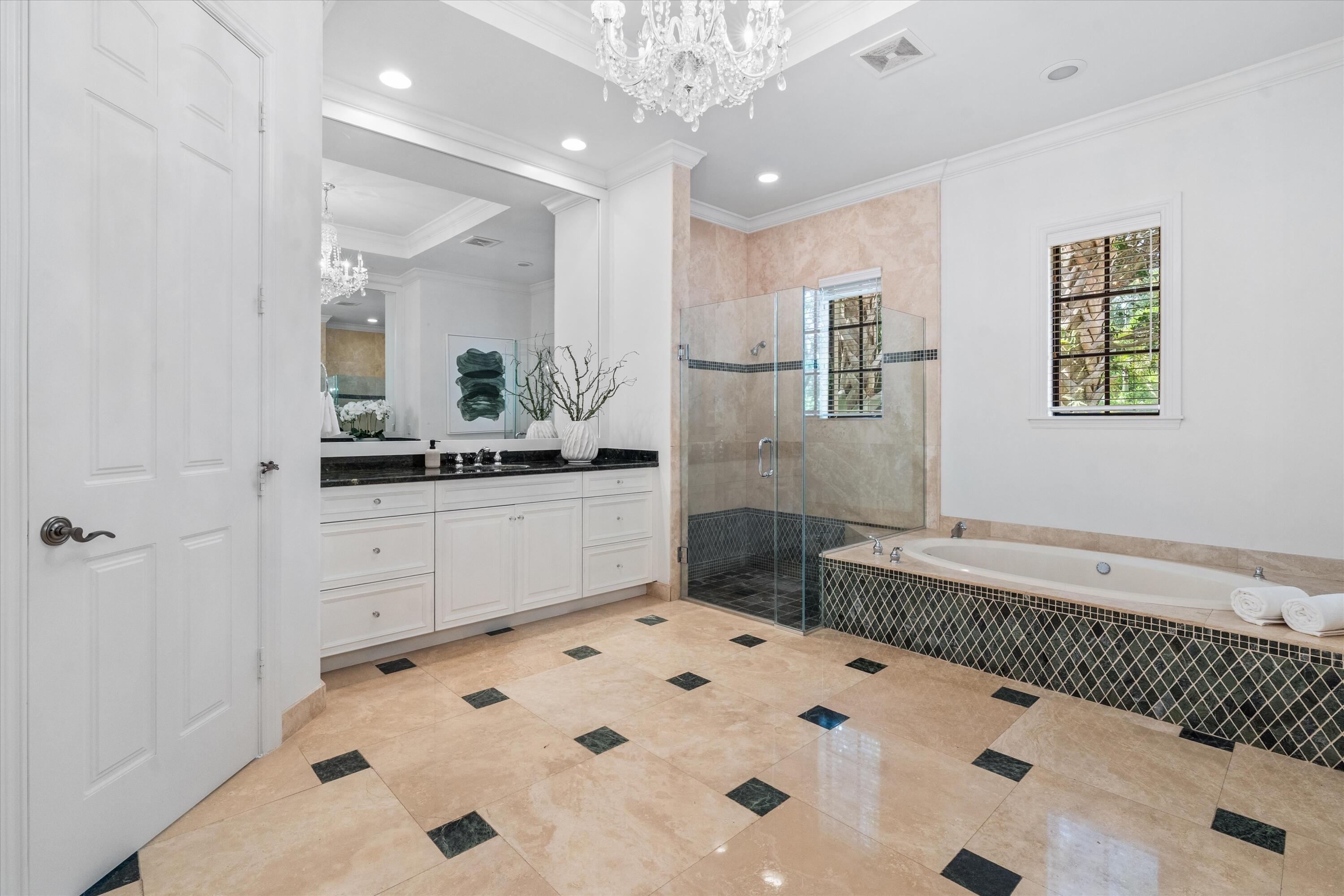 717 NW 4th Street