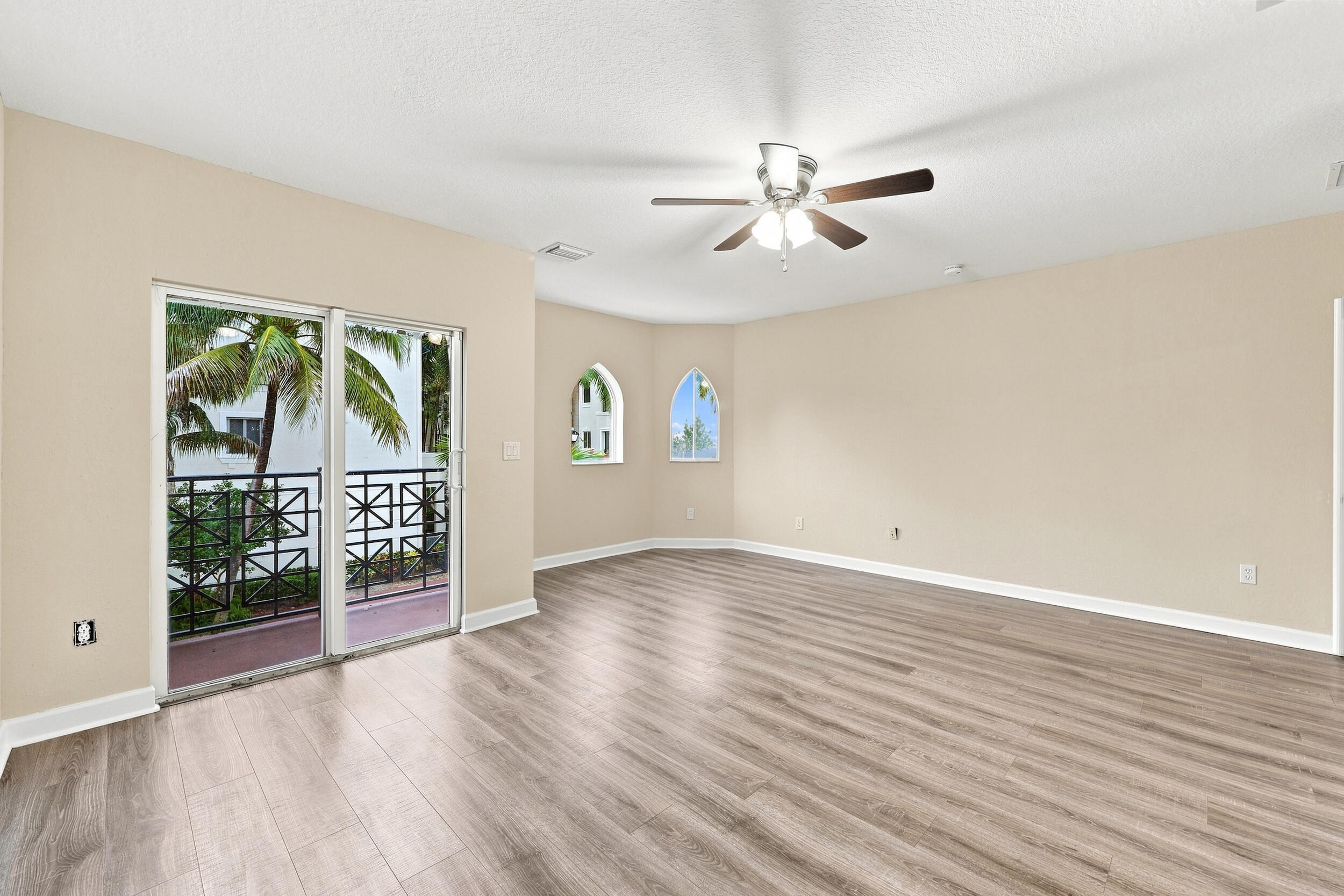 1803 Coastal Bay Boulevard