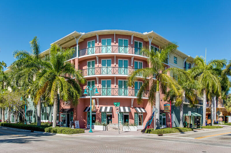 225 NE 1st Street 303