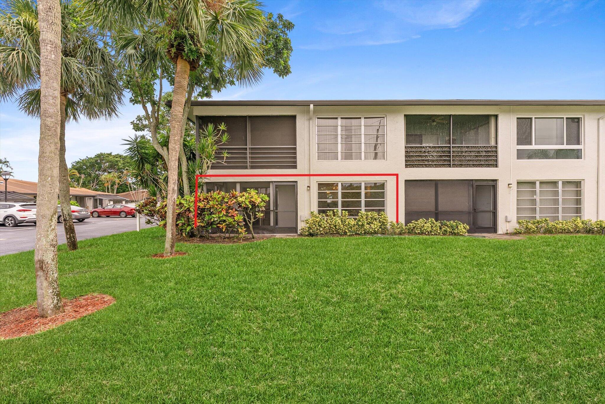 5635 QUEEN PALM Court D