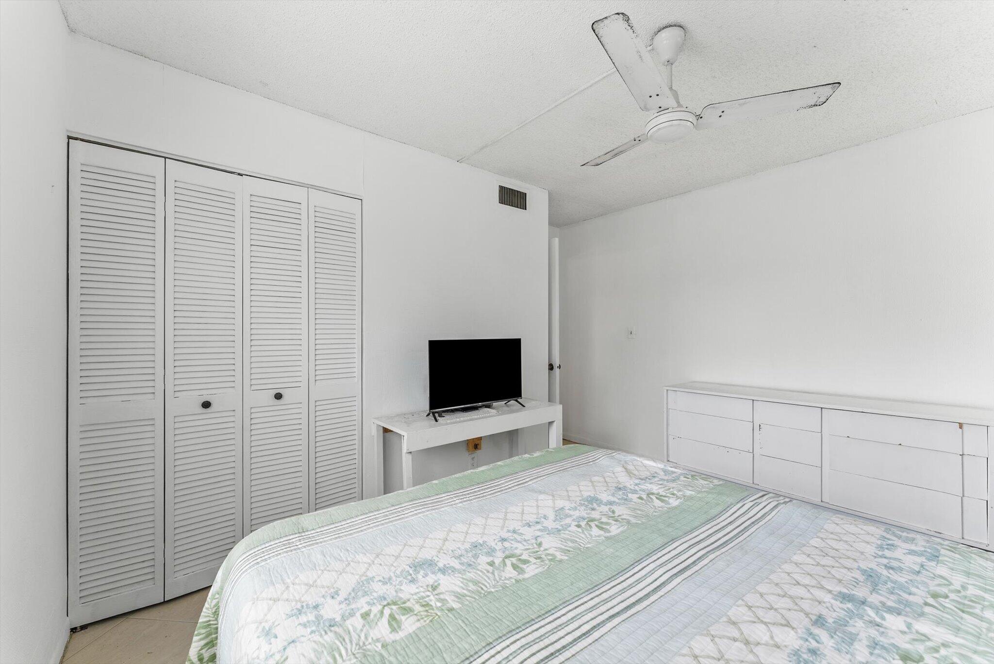 5635 QUEEN PALM Court D